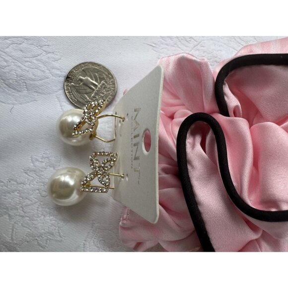 Mint 14KT White & Gold Plated Goldtone Pearl Bow Lead Free CZ Earrings NEW - Picture 5 of 8